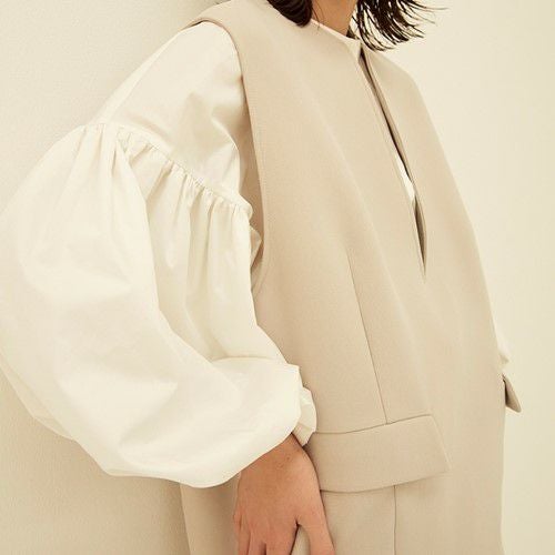 Mila Owen/ミラオーウェン】キーネックコクーンプルベスト