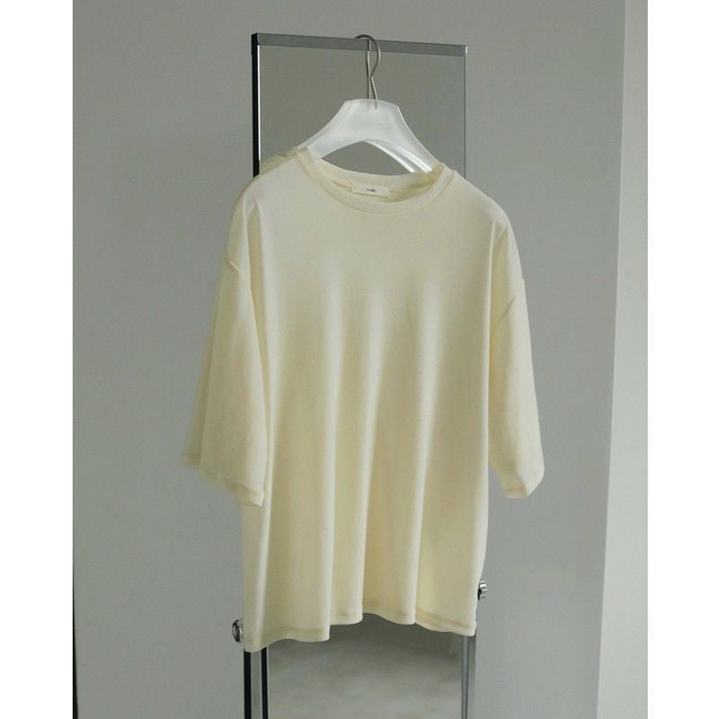 【emmi atelier】ノンシワイージーケアーシャツ シャツ オフホワイト emmi（エミ）の「【emmi atelier】ノンシワイージーケアーシャツ