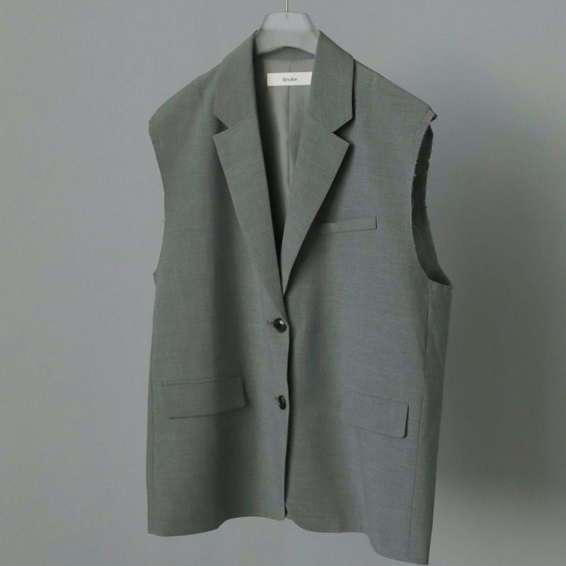 anuke Volume Over Vest 美品 anuke/アンヌーク】ウィメンズ Cutoff Over Vest(カットオフオーバー
