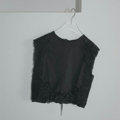 anuke/アンヌーク】Cutwork Box Blouse(カットワークボックスブラウス 