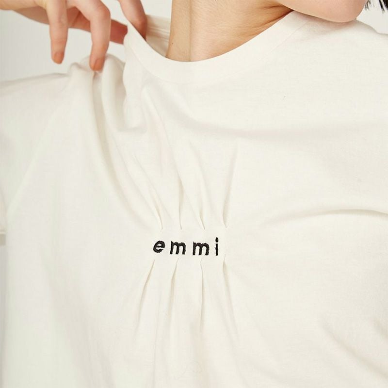 emmi/エミ】emmi×PlaX(TM)クロップドemmiロゴTシャツ・13WCT252066