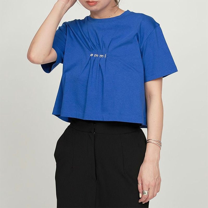 emmi/エミ】emmi×PlaX(TM)クロップドemmiロゴTシャツ・13WCT252066